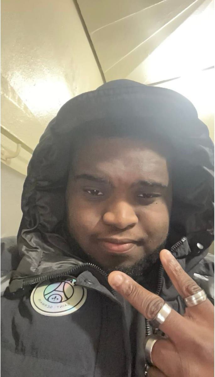 Hilmi - Gay mec à Perlen Profil de Hilmi, 22 ans, Gay mec à Perlen (Lucerne)