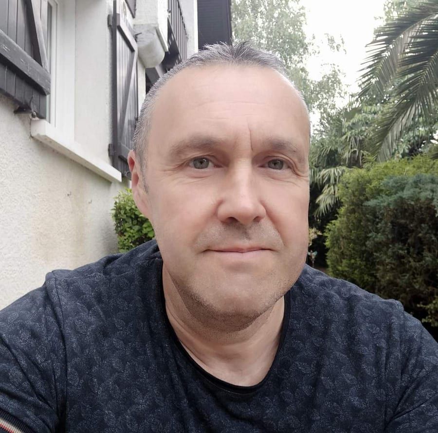 Issiaka - Gay mec à Arch Profil de Issiaka, 42 ans, Gay mec à Arch (Berne)