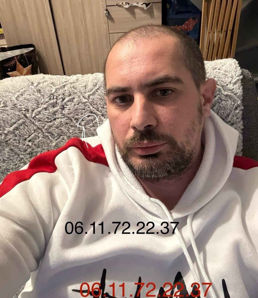 Abdalla - Gay mec à Surava Profil de Abdalla, 26 ans, Gay mec à Surava (Grisons)