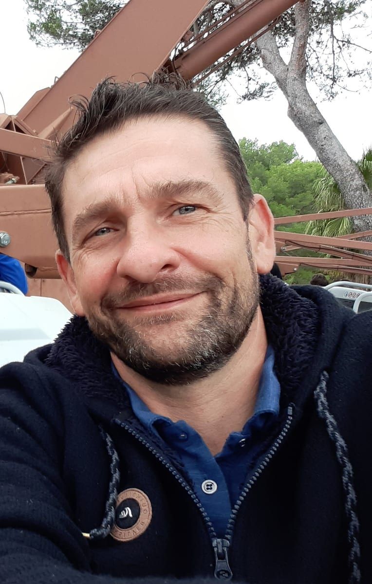 Corto - Gay mec à Goppenstein Profil de Corto, 43 ans, Gay mec à Goppenstein (Valais)