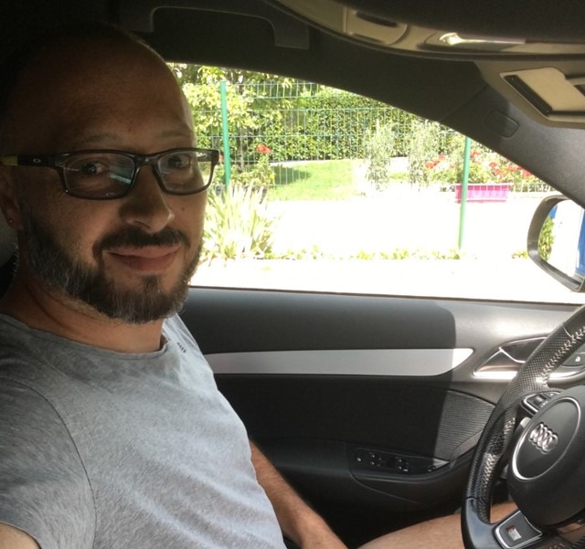 Foued - Gay mec à Bollodingen Profil de Foued, 29 ans, Gay mec à Bollodingen (Berne)
