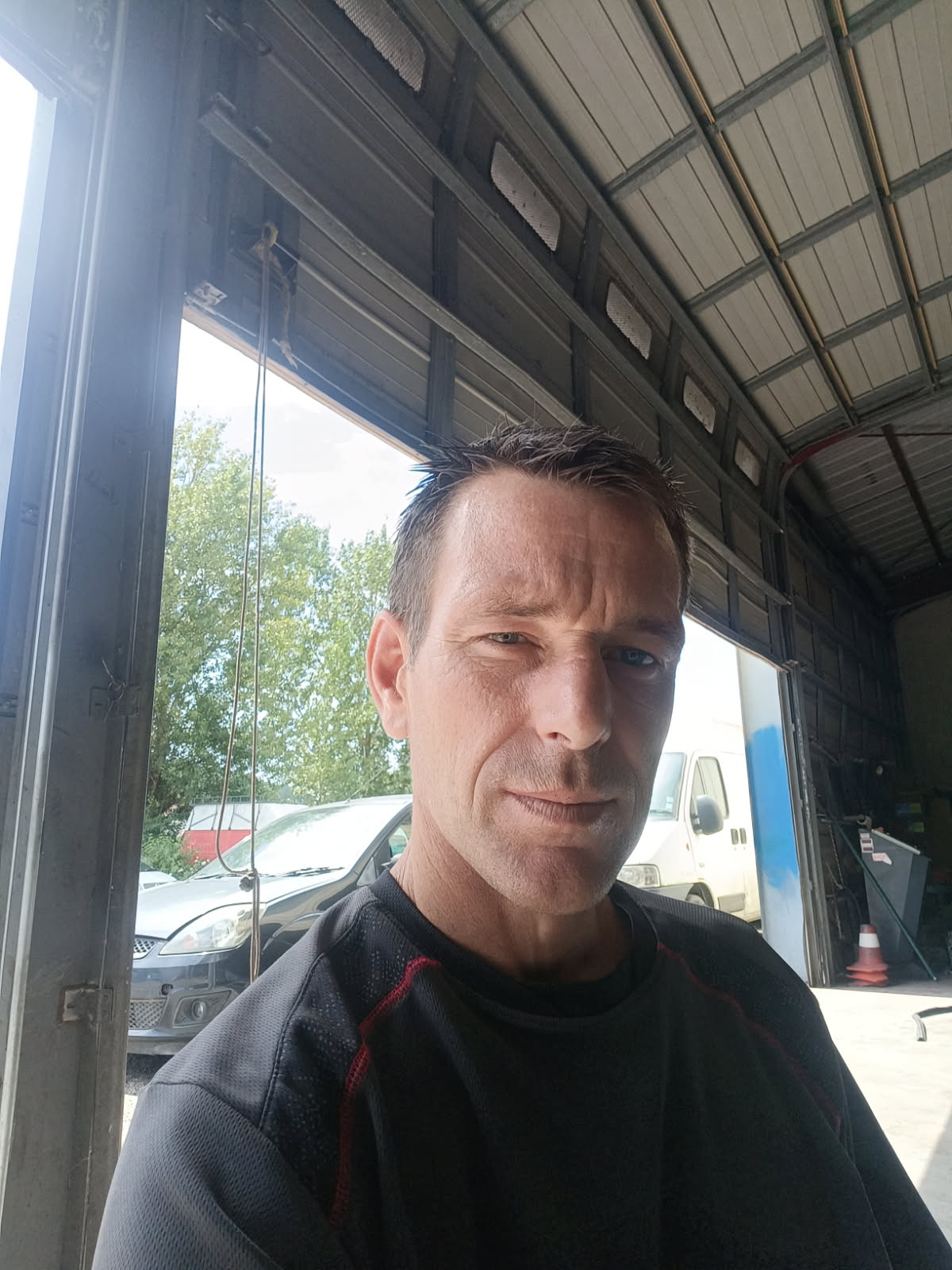 Elyess - Gay mec à Cuarny Profil de Elyess, 45 ans, Gay mec à Cuarny (Vaud)