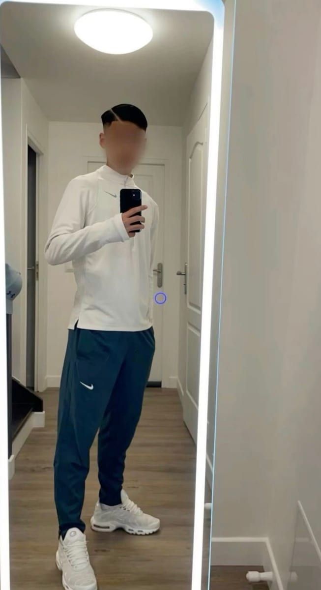Ahcene - Gay mec à Sedrun Profil de Ahcene, 44 ans, Gay mec à Sedrun (Grisons)