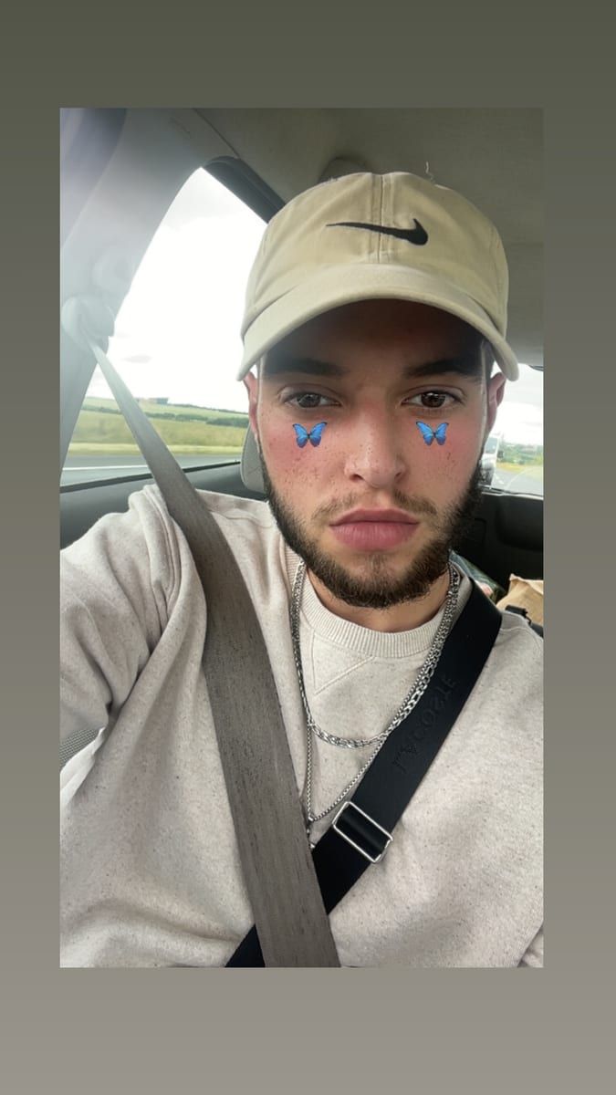 Jessy - Gay mec à Bex Profil de Jessy, 22 ans, Gay mec à Bex (Vaud)