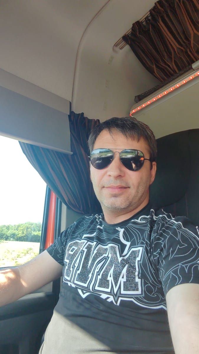 Profil de Manoah, 26 ans, Gay mec à Zweilütschinen (Berne)