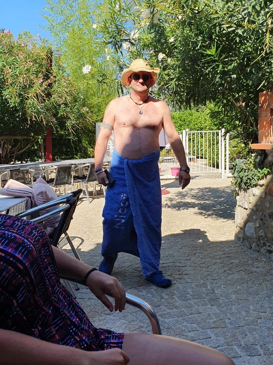 Matar - Gay mec à Pitasch Profil de Matar, 38 ans, Gay mec à Pitasch (Grisons)