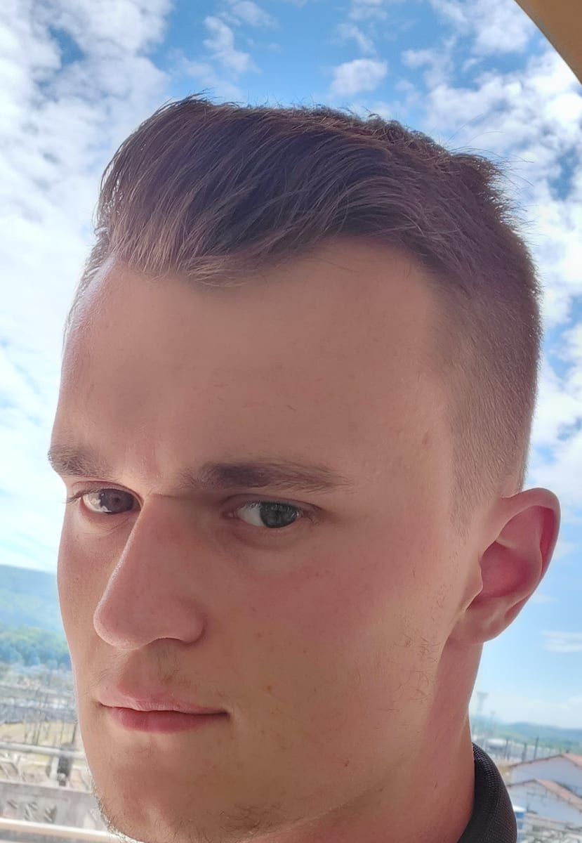 Profil de Nouamane, 24 ans, Gay mec à Nuglar (Soleure)