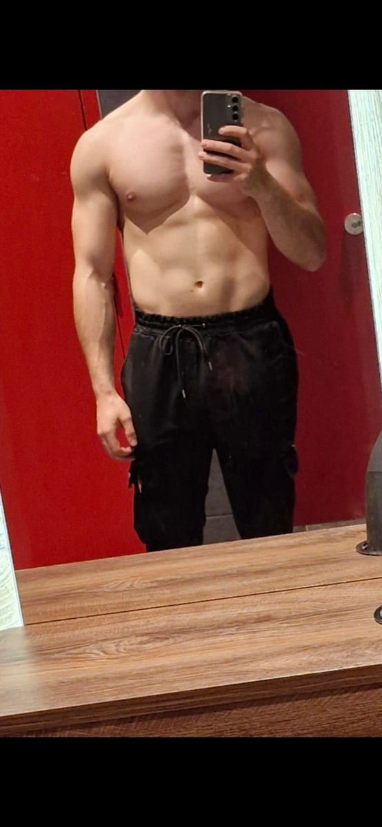Aymerick - Gay mec à Rossenges Profil de Aymerick, 44 ans, Gay mec à Rossenges (Vaud)