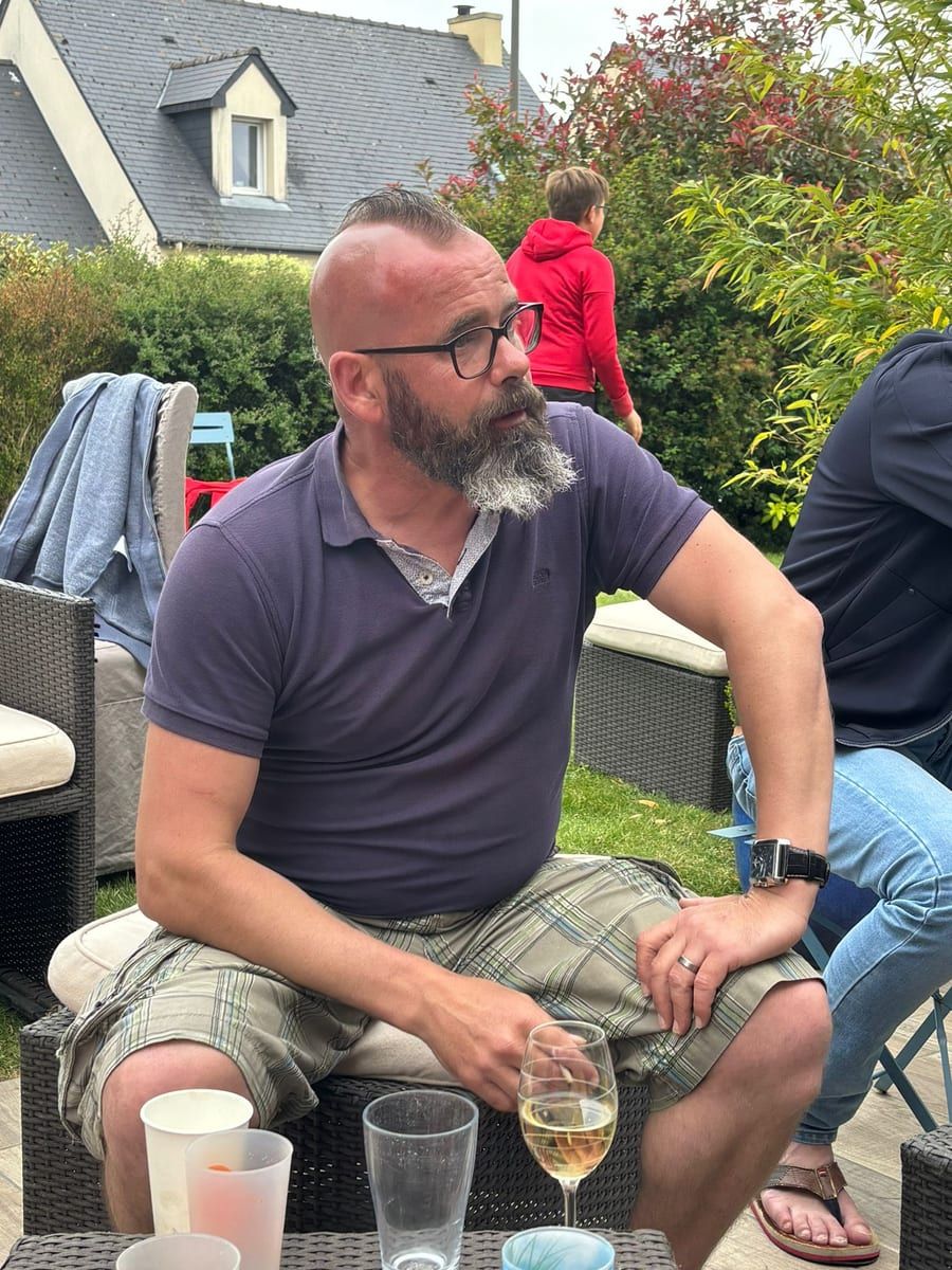 Lovan - Gay mec à Grancy Profil de Lovan, 32 ans, Gay mec à Grancy (Vaud)