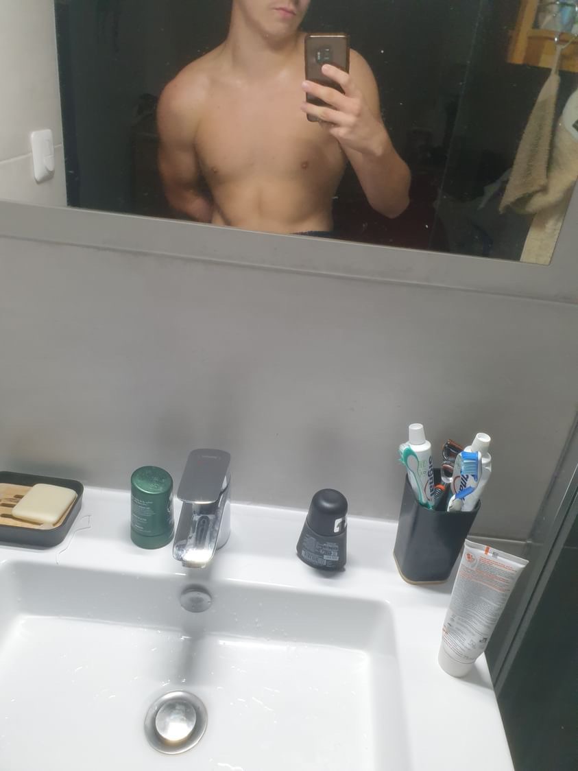 Sok - Gay mec à Arch Profil de Sok, 24 ans, Gay mec à Arch (Berne)