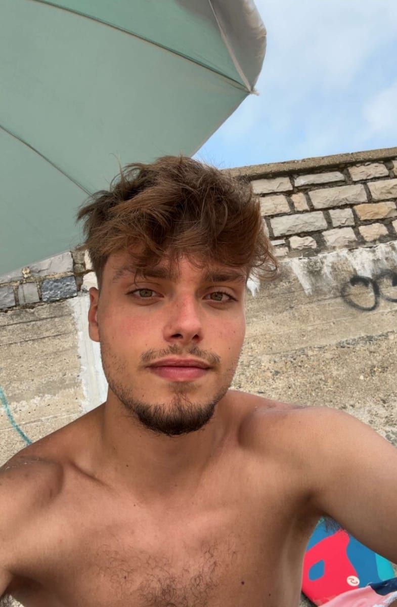Haik - Gay mec à Niedergösgen Profil de Haik, 27 ans, Gay mec à Niedergösgen (Soleure)