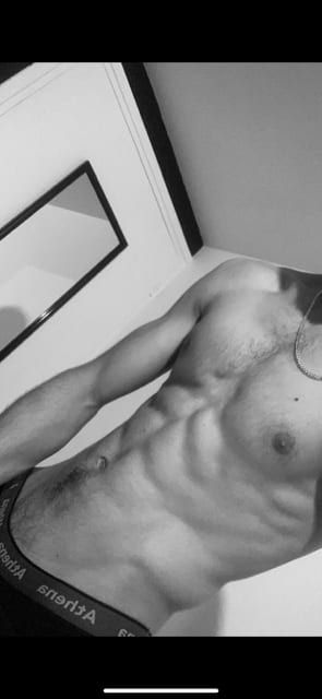 Djaber - Gay mec à Ogens Profil de Djaber, 28 ans, Gay mec à Ogens (Vaud)