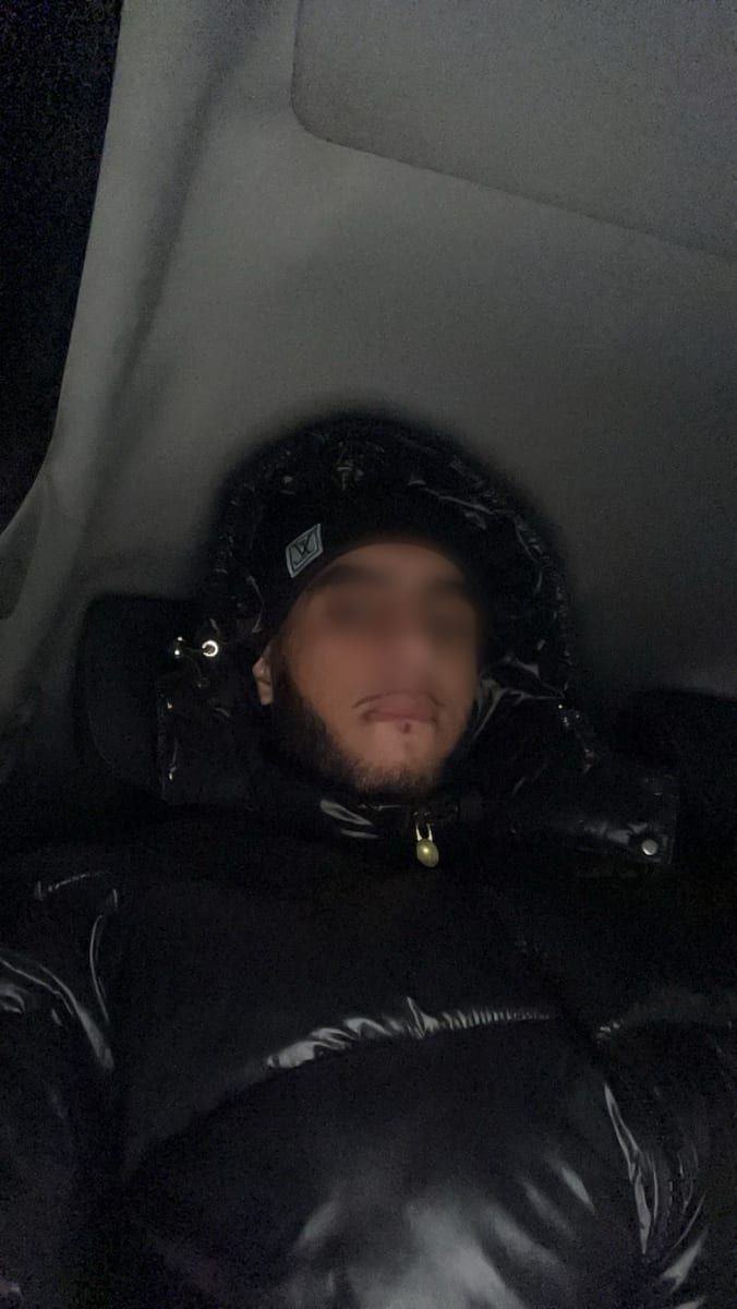Maximilien - Gay mec à Sarreyer Profil de Maximilien, 30 ans, Gay mec à Sarreyer (Valais)