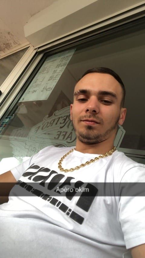 Mahiedine - Gay mec à Sent Profil de Mahiedine, 27 ans, Gay mec à Sent (Grisons)