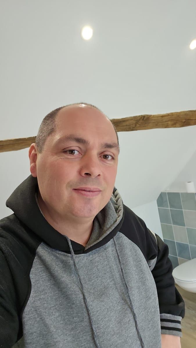 Morhad - Gay mec à Andiast Profil de Morhad, 38 ans, Gay mec à Andiast (Grisons)