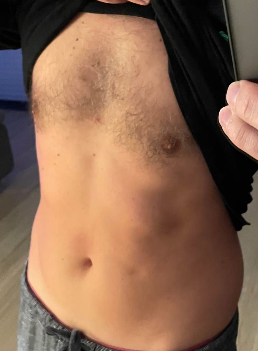 Profil de Athmane, 30 ans, Gay mec à Domat/Ems (Grisons)