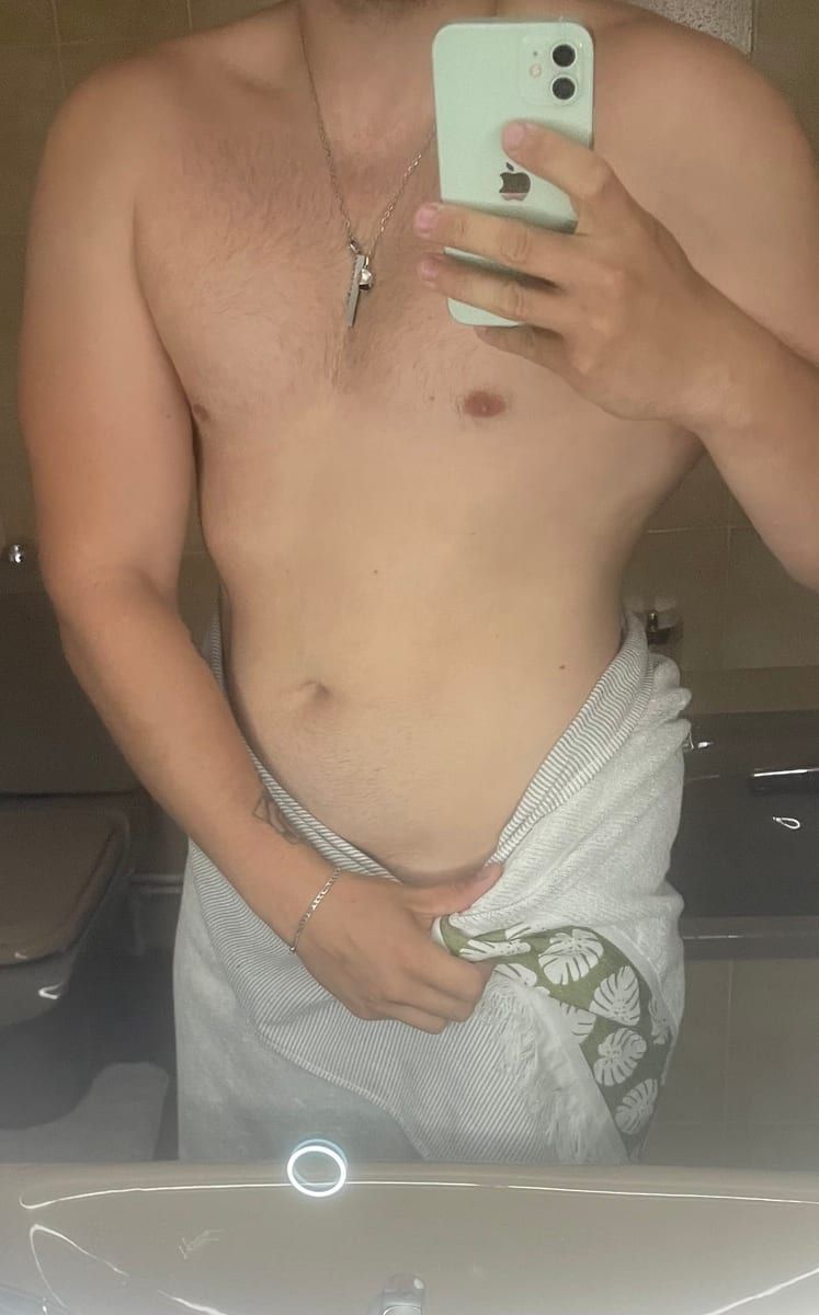 Ozkan - Gay mec à Luven Profil de Ozkan, 23 ans, Gay mec à Luven (Grisons)