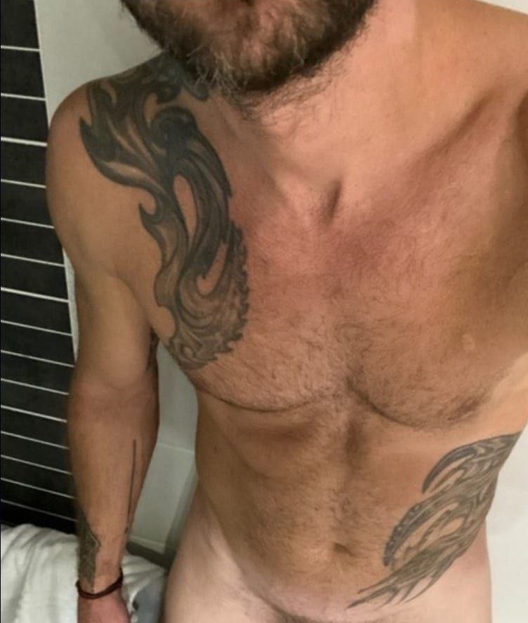Leny - Gay mec à Lostallo Profil de Leny, 24 ans, Gay mec à Lostallo (Grisons)