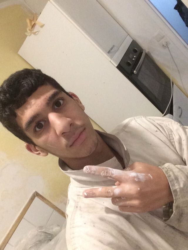 Lauris - Gay mec à Aven Profil de Lauris, 22 ans, Gay mec à Aven (Valais)
