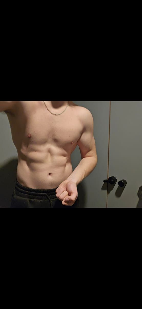 Youn - Gay mec à Mon Profil de Youn, 39 ans, Gay mec à Mon (Grisons)