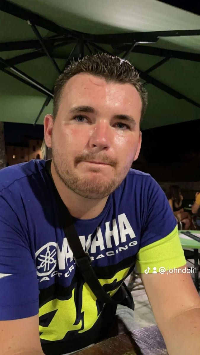 Carlito - Gay mec à Zizers Profil de Carlito, 29 ans, Gay mec à Zizers (Grisons)