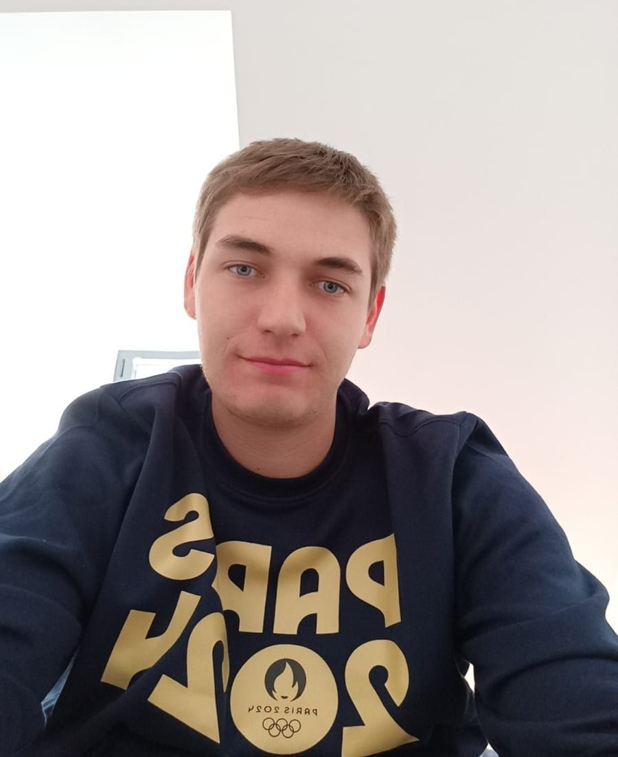 Ery - Gay mec à Ilanz Profil de Ery, 33 ans, Gay mec à Ilanz (Grisons)