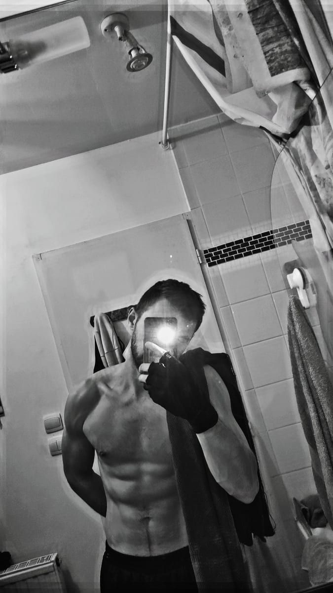 Jocelin - Gay mec à Lostallo Profil de Jocelin, 30 ans, Gay mec à Lostallo (Grisons)