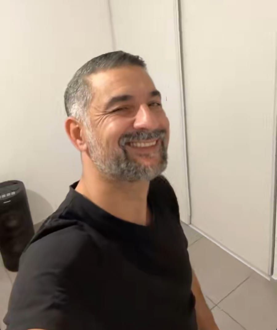 Abdel-madjid - Gay mec à Vnà Profil de Abdel-madjid, 23 ans, Gay mec à Vnà (Grisons)