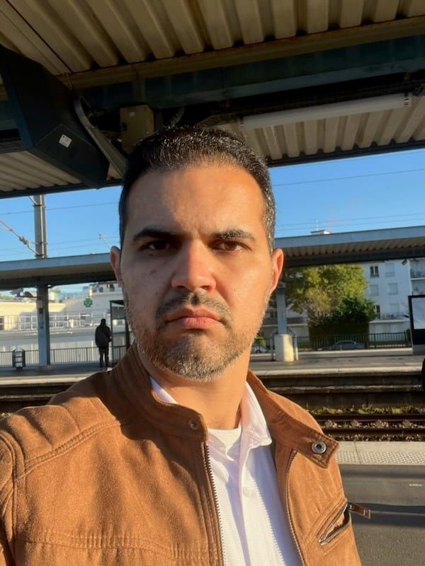 Profil de Erdi, 34 ans, Gay mec à Vellerat (Jura)