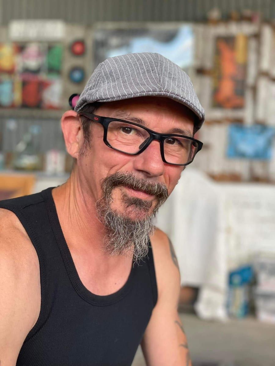 Nicolai - Gay mec à Cama Profil de Nicolai, 41 ans, Gay mec à Cama (Grisons)