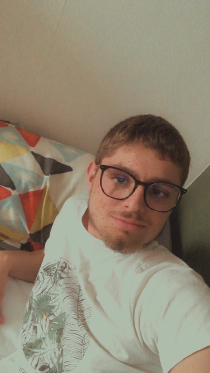 Eol - Gay mec à Vals Profil de Eol, 28 ans, Gay mec à Vals (Grisons)
