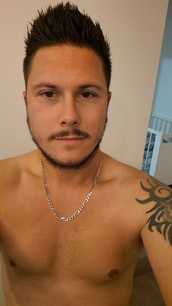 Profil de Omael, 27 ans, Gay mec à Zwischenflüh (Berne)