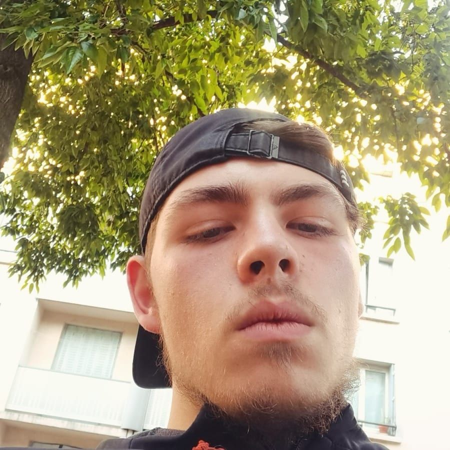 Profil de Agash, 25 ans, Gay mec à Zwillikon (Zurich)