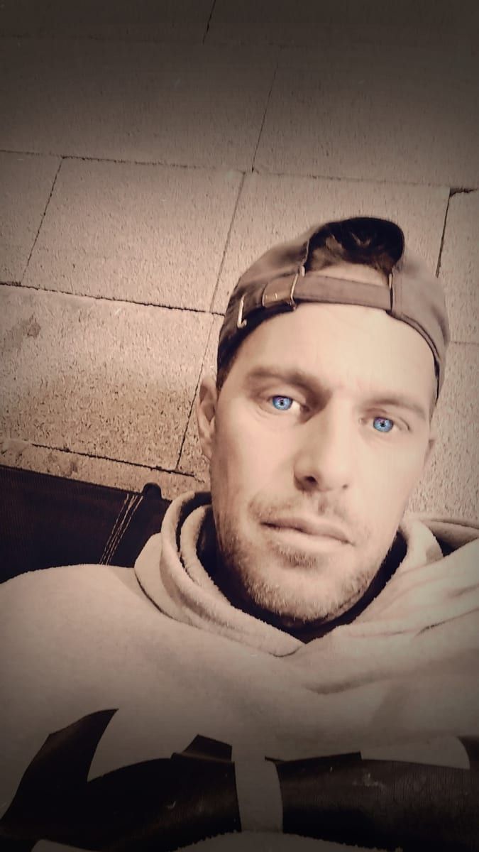 Virginien - Gay mec à Constantine Profil de Virginien, 45 ans, Gay mec à Constantine (Vaud)
