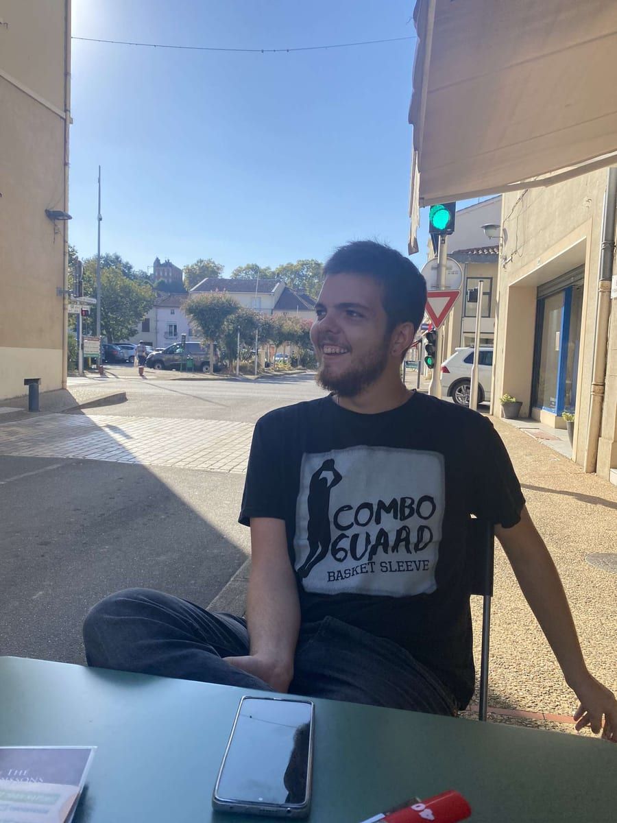 Profil de Tarak, 24 ans, Gay mec à Wolfhalden (Appenzell Rhodes-Extérieures)