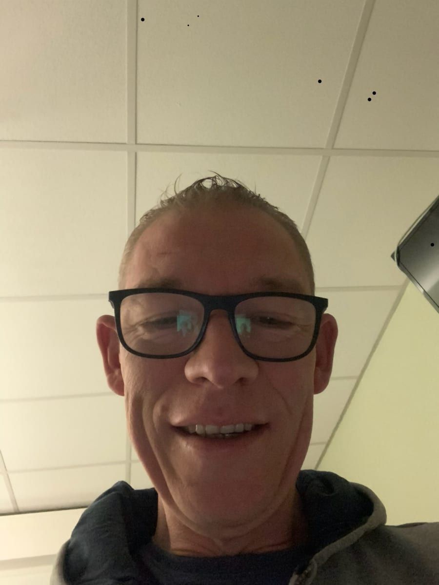 Marah - Gay mec à Goppenstein Profil de Marah, 40 ans, Gay mec à Goppenstein (Valais)